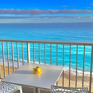 Seaviews By Jenni Menton, La Suite, Superbe Front De Mer, Emplacement Avec Terrasse Et Parking! Menton