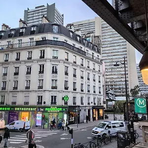 https://kuala-house.fr-paris.fr